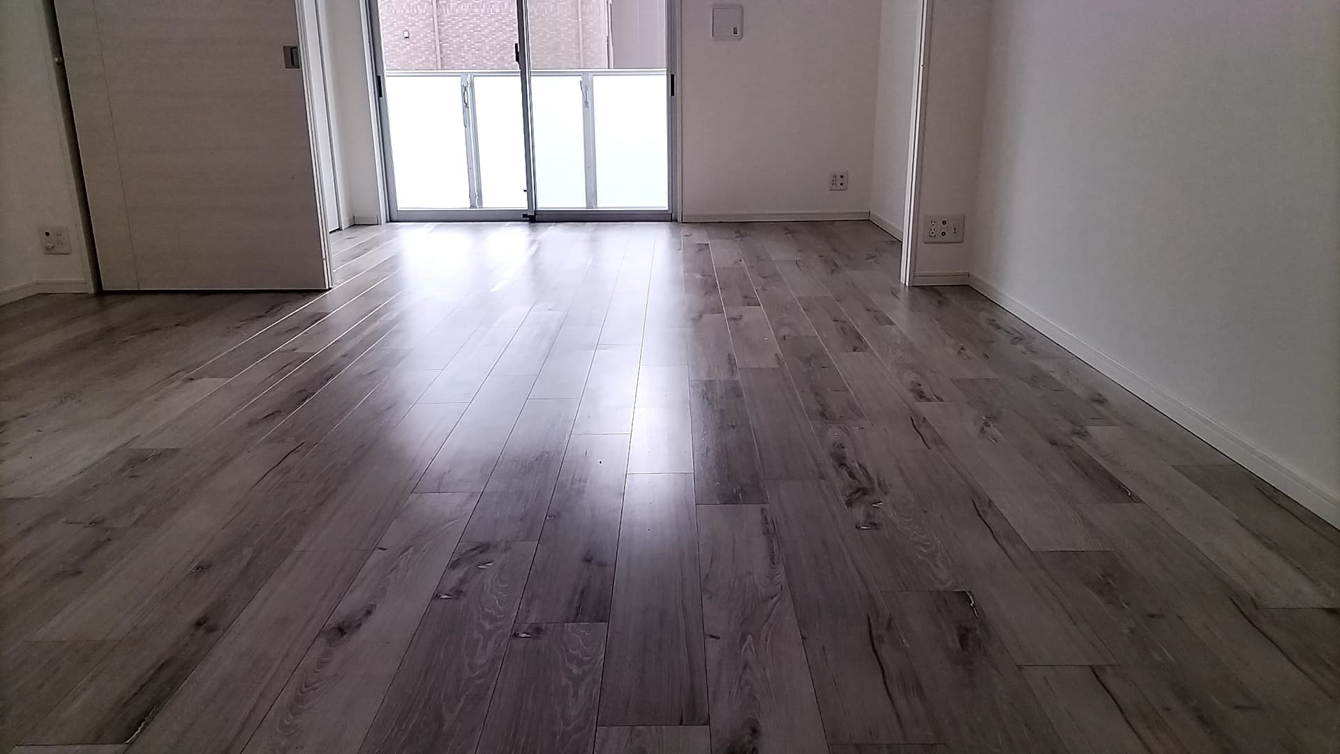 港区 原状回復工事 上質仕上げ 床施工後