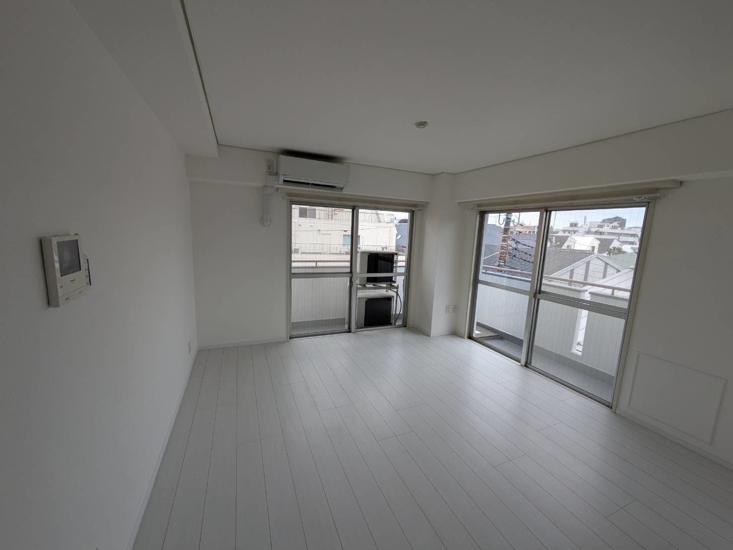 品川区 賃貸マンション 原状回復工事 クロス貼替施工後